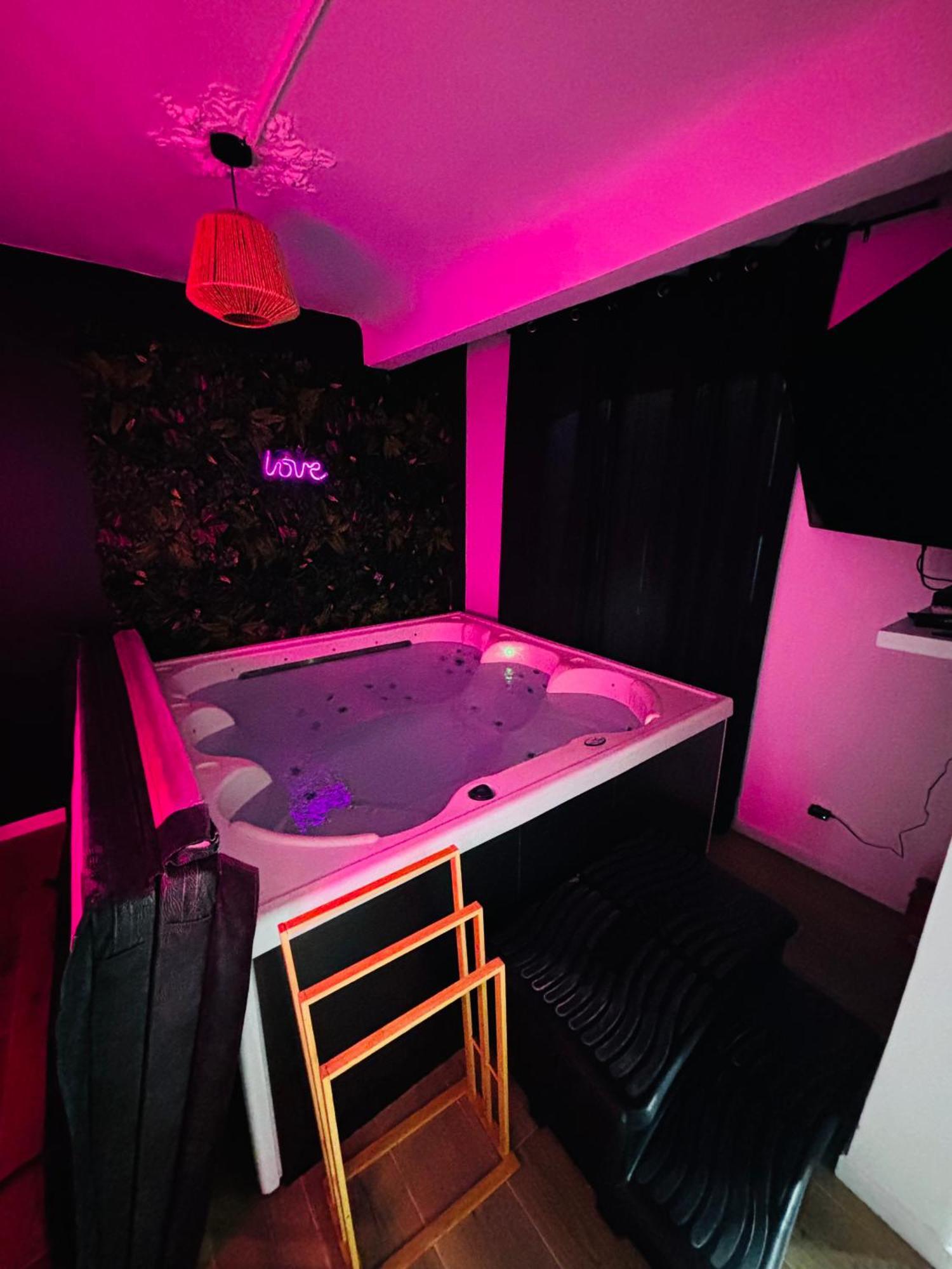 Nid'Ange Hotel Piolenc Luaran gambar
